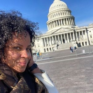 Meet your Posher, Vicma